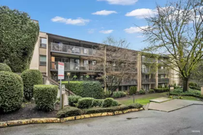 Hot Tub / Spa Photo of 216 9857 Manchester Drive, Burnaby, BC