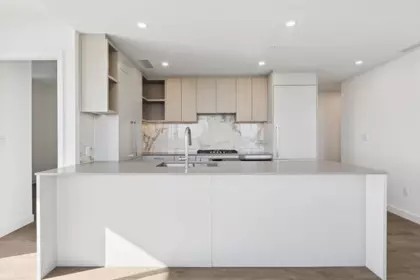 401 6468 Willingdon Avenue, Burnaby, BC, Burnaby — Apartment/Condo for sale