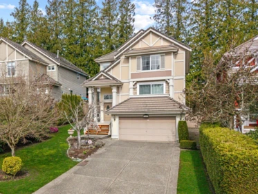 15497 Rosemary Heights Crescent, Surrey, BC, Surrey — Single Family Residence for sale