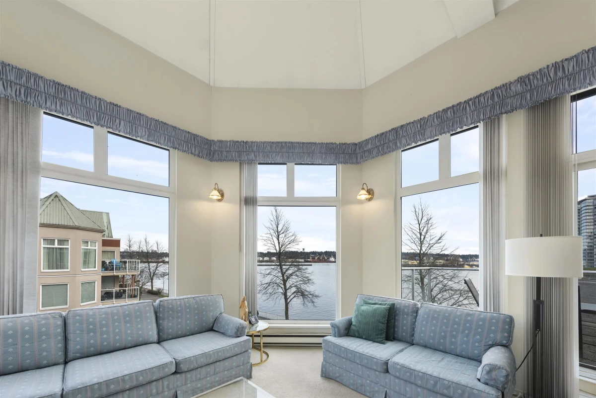 Dining Area Photo of 407 1230 Quayside Drive, New Westminster, BC