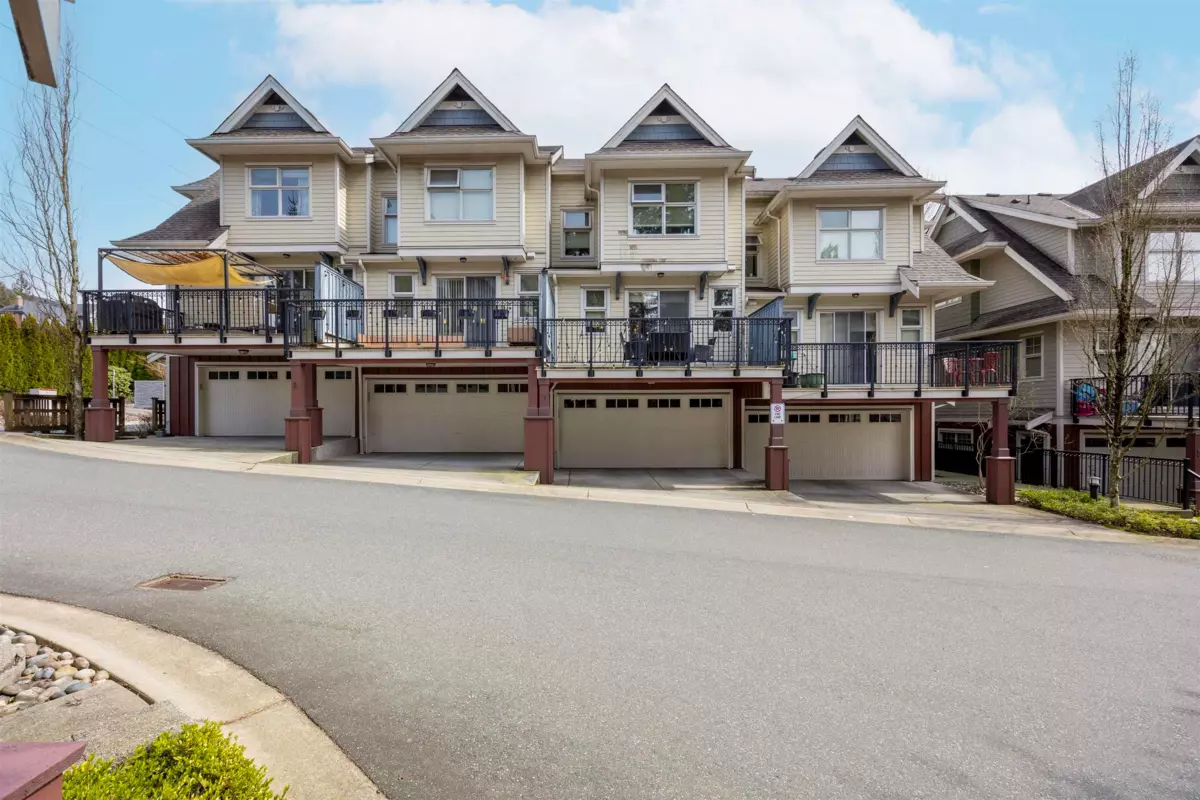 Family Room Photo of 3 3380 Francis Crescent, Coquitlam, BC