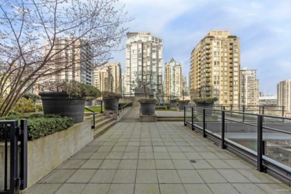 Office / Den Photo of 213 1088 Richards Street, Vancouver, BC