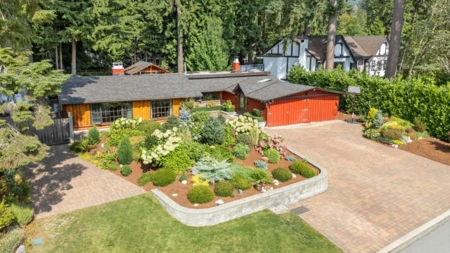 2540 Boswell Avenue, North Vancouver, BC, North Vancouver — Single Family Residence for sale