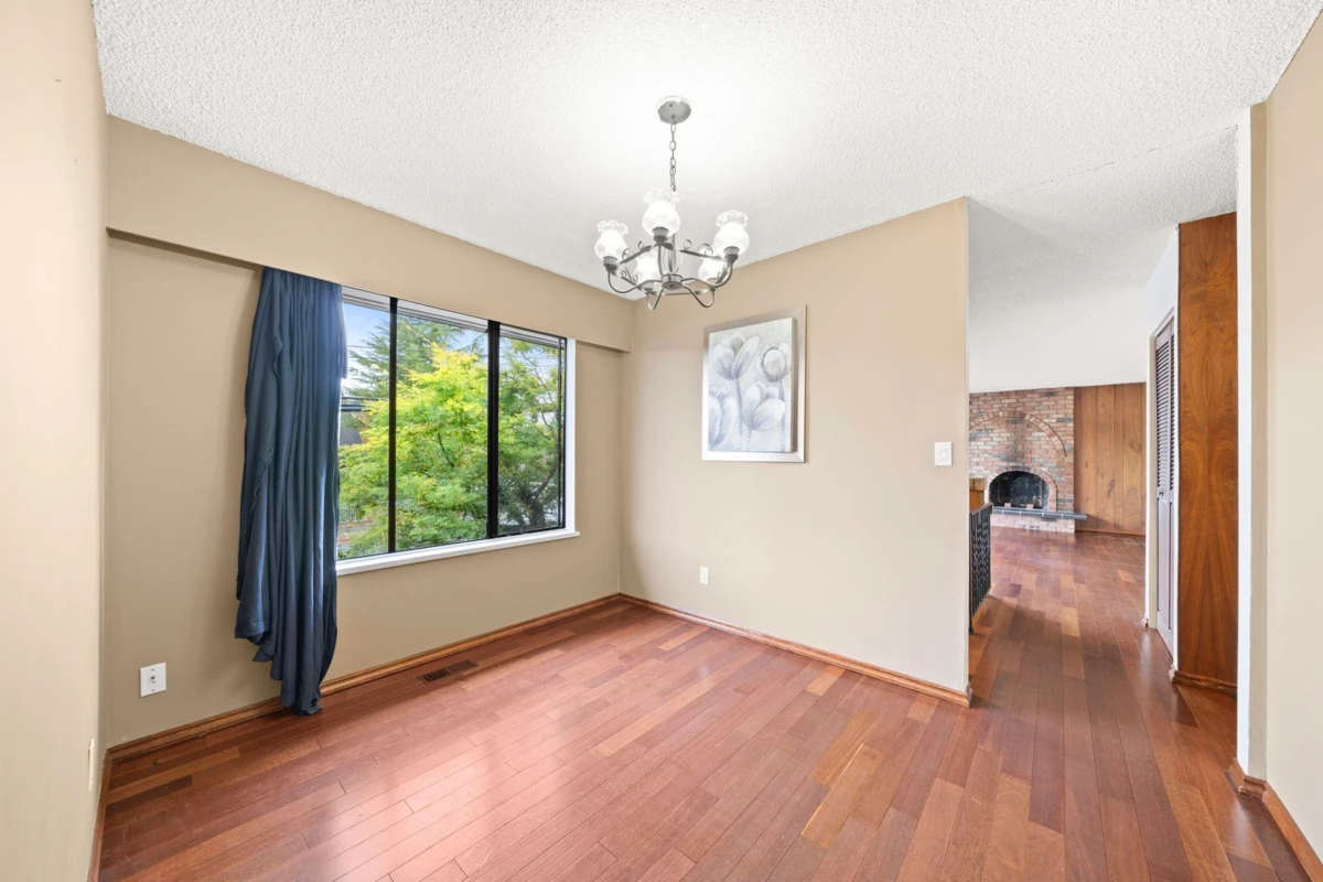 Dining Area Photo of 9920 Francis Road, Richmond, BC