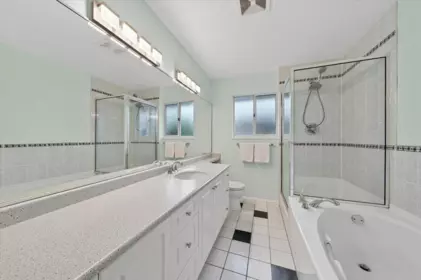 Mudroom Photo of 812 Grover Avenue, Coquitlam, BC