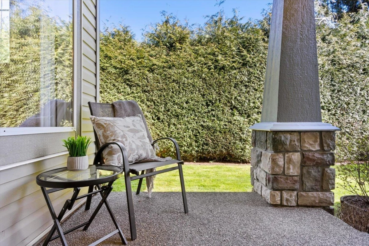 Living Room Photo of 8 7360 Sunshine Drive, Chilliwack, BC