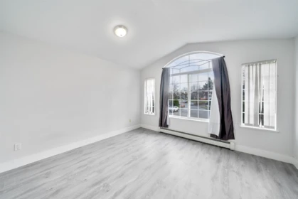 Basement Recreation Room Photo of 14339 74a Avenue, Surrey, BC