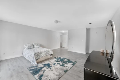 Guest Bathroom Photo of 14339 74a Avenue, Surrey, BC