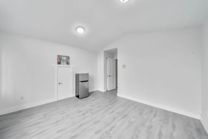 Laundry Room Photo of 14339 74a Avenue, Surrey, BC