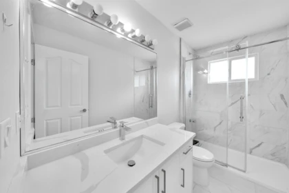 Staircase Photo of 14339 74a Avenue, Surrey, BC