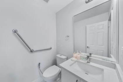 Walk-In Closet Photo of 14339 74a Avenue, Surrey, BC