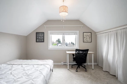 Basement Recreation Room Photo of 457 E 11th Street, North Vancouver, BC