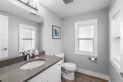 Mudroom Photo of 25 386 Pine Avenue, Harrison Hot Springs, BC