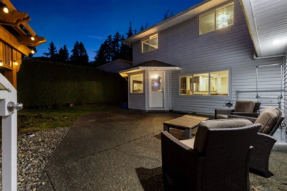 Hot Tub / Spa Photo of 1960 128 Street, Surrey, BC