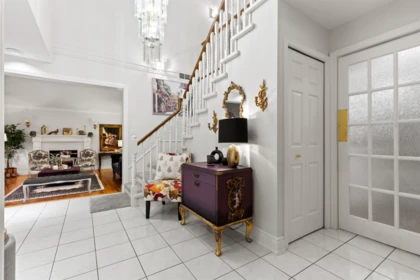 Mudroom Photo of 1960 128 Street, Surrey, BC