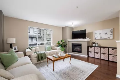 120 6747 203 Street, Langley, BC, Langley — Townhouse for sale