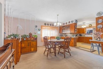 Kitchen Photo of 28762 Townshipline Road, Abbotsford, BC