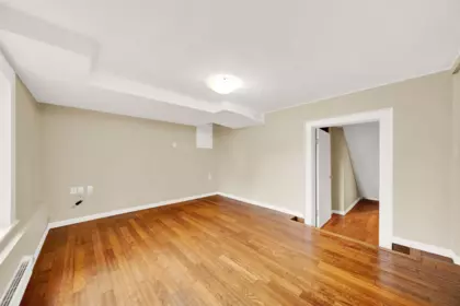 Laundry Room Photo of 4080 W 35th Avenue, Vancouver, BC