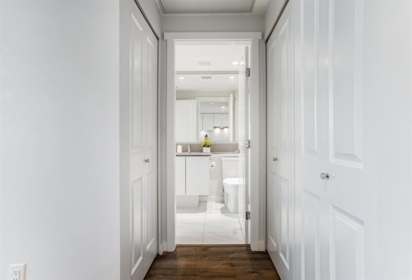 Walk-In Closet Photo of 810 2388 Madison Avenue, Burnaby, BC