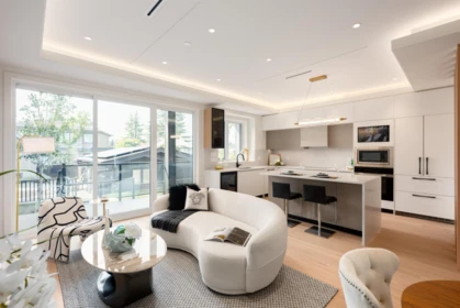 Kitchen Island Photo of 2020 Nanton Avenue, West Vancouver, BC