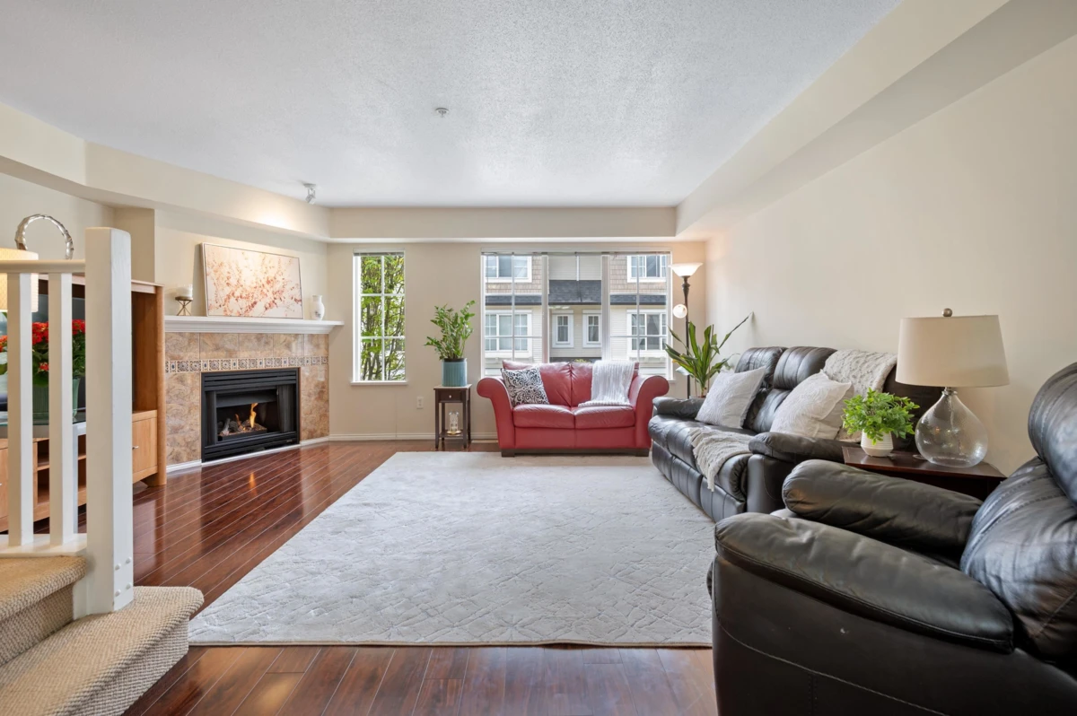Living Room Photo of 67 20560 66 Avenue, Langley, BC