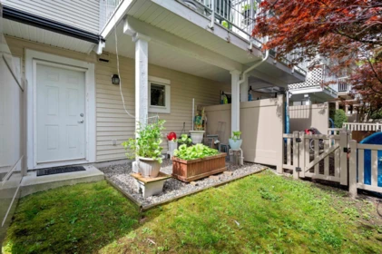 Front Yard Photo of 67 20560 66 Avenue, Langley, BC