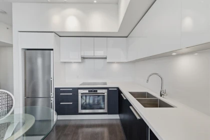 Kitchen Island Photo of 5103 6333 Silver Avenue, Burnaby, BC