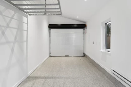 Swimming Pool Photo of 2 2130 E 2 Avenue, Vancouver, BC