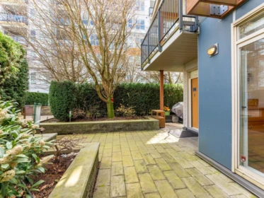 Front Yard Photo of 18 10133 River Drive, Richmond, BC