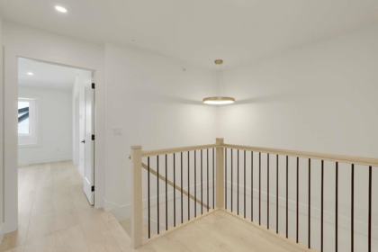 Entry Foyer Photo of 7682 196 Street, Langley, BC