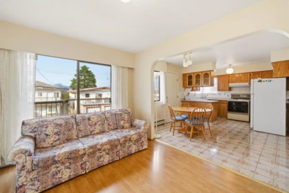 Breakfast Nook Photo of 3217 E 18th Avenue, Vancouver, BC