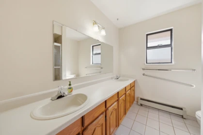 Guest Bathroom Photo of 3217 E 18th Avenue, Vancouver, BC