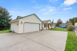 6365 Homestead Avenue, Sechelt, BC