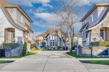102 7288 Heather Street, Richmond, BC, Richmond — Townhouse for sale