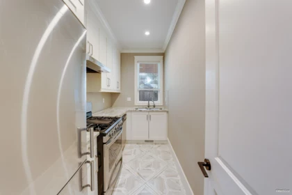 Primary Bedroom Photo of 14428 33a Avenue, Surrey, BC