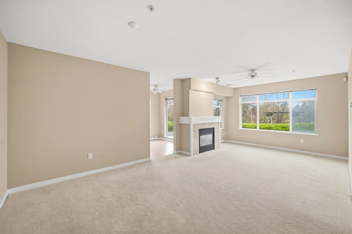 Family Room Photo of 110 9199 Tomicki Avenue, Richmond, BC