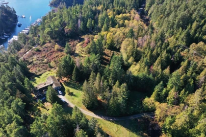 10113 10131 Mercer Road, Halfmoon Bay, BC, Halfmoon Bay — Single Family Residence for sale