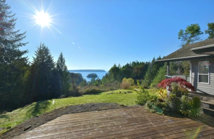 Mudroom Photo of 10113 10131 Mercer Road, Halfmoon Bay, BC