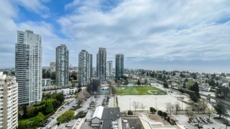 2102 6521 Bonsor Avenue, Burnaby, BC, Burnaby — Apartment/Condo for sale