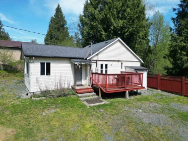 Breakfast Nook Photo of 9126 Clay Street, Mission, BC