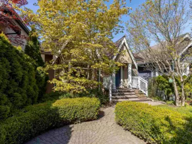 4549 W 12th Avenue, Vancouver, BC, Vancouver — Single Family Residence for sale