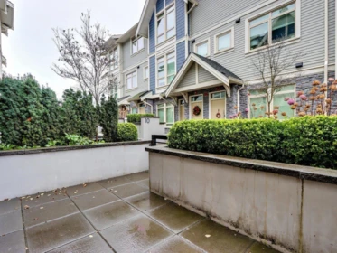 Laundry Room Photo of 3 115 W Queens Road, North Vancouver, BC