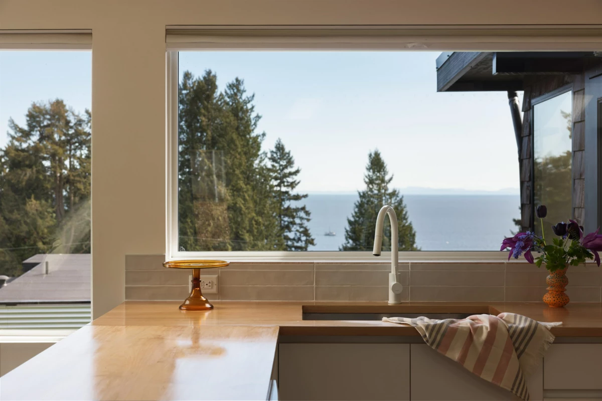 Dining Area Photo of 127 Mahan Road, Gibsons, BC