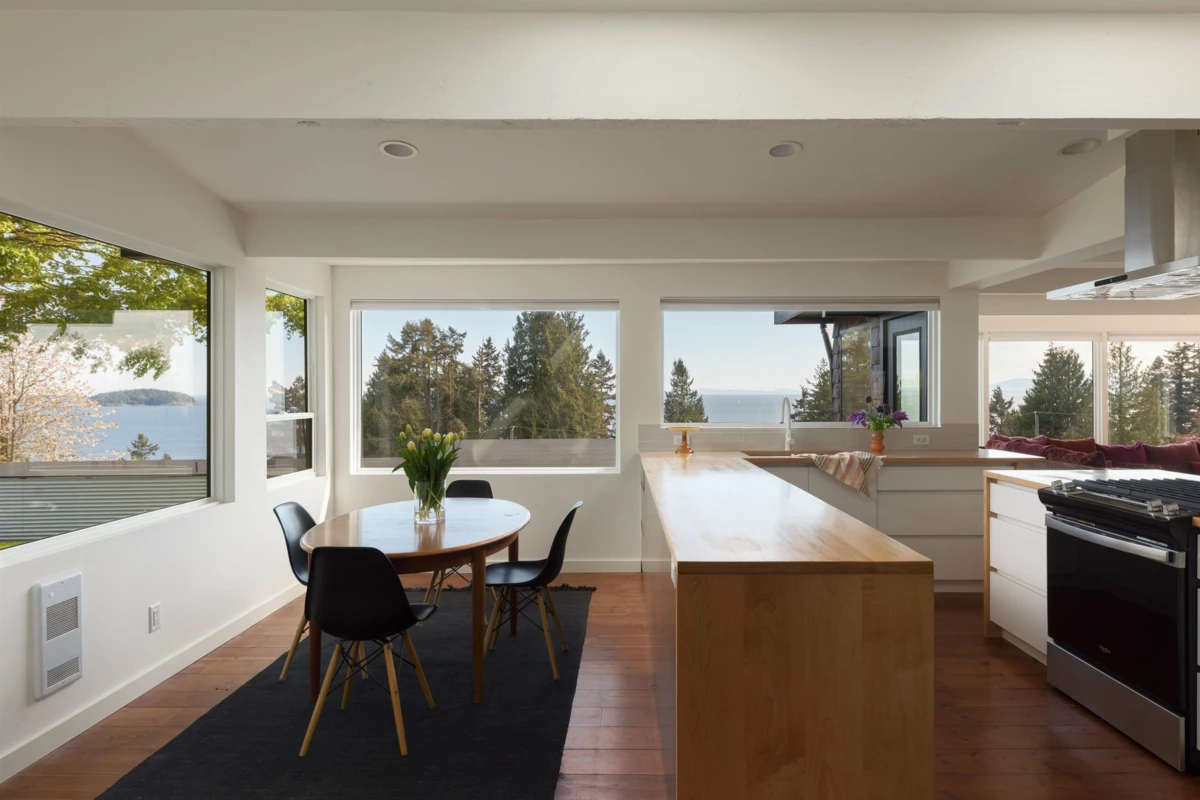 Living Room Photo of 127 Mahan Road, Gibsons, BC