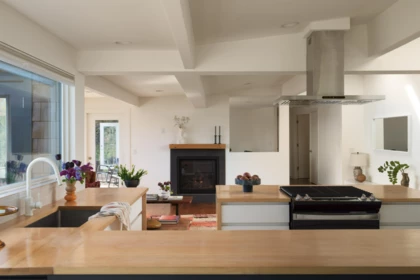 Breakfast Nook Photo of 127 Mahan Road, Gibsons, BC