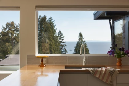127 Mahan Road, Gibsons, BC, Gibsons — Single Family Residence for sale