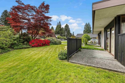 Garden / Landscaping Photo of 1042 Kuma Crescent, Delta, BC