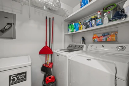 Mudroom Photo of 407 33478 Roberts Avenue, Abbotsford, BC