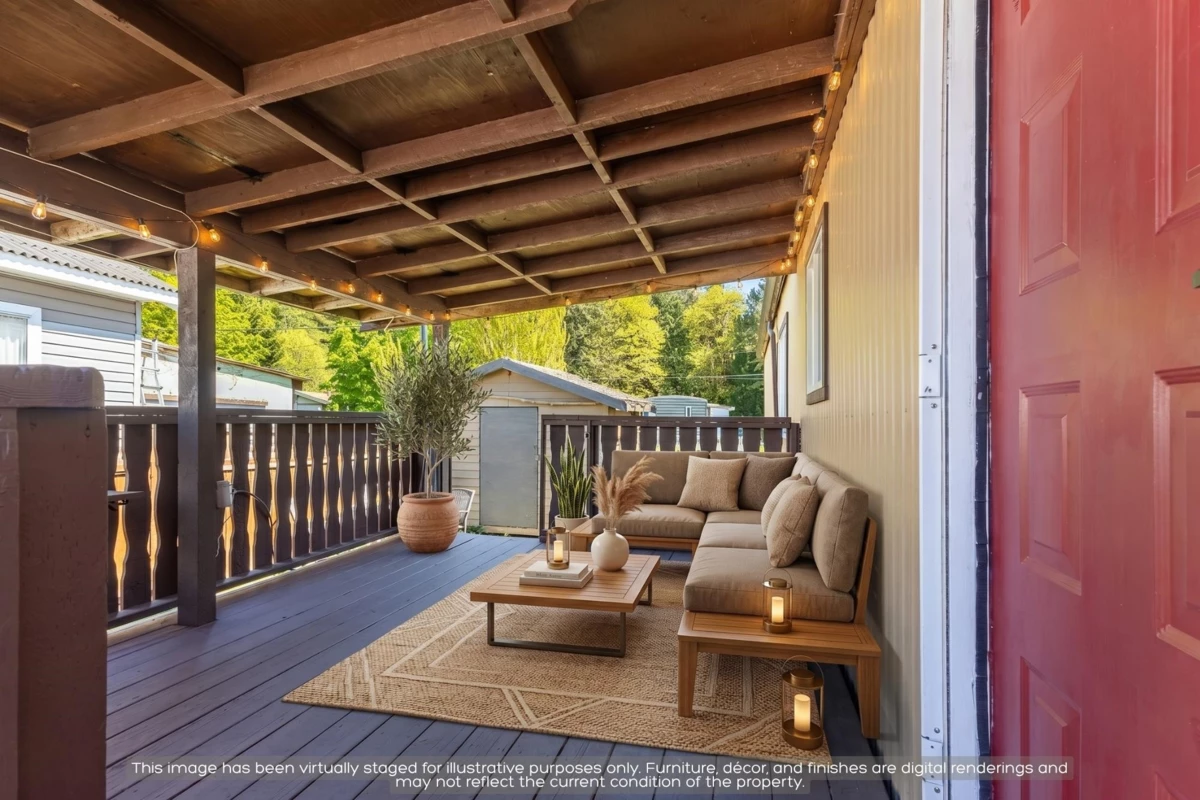 Dining Area Photo of 53 1413 Sunshine Coast Highway, Gibsons, BC