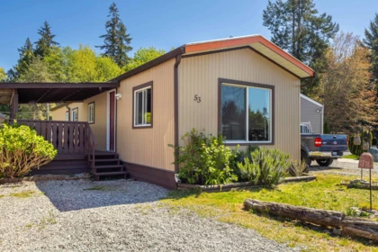 53 1413 Sunshine Coast Highway, Gibsons, BC, Gibsons — Manufactured Home for sale